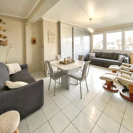 Comfortable In Blankenberge, 40 Sqm, Parking Appartamento *